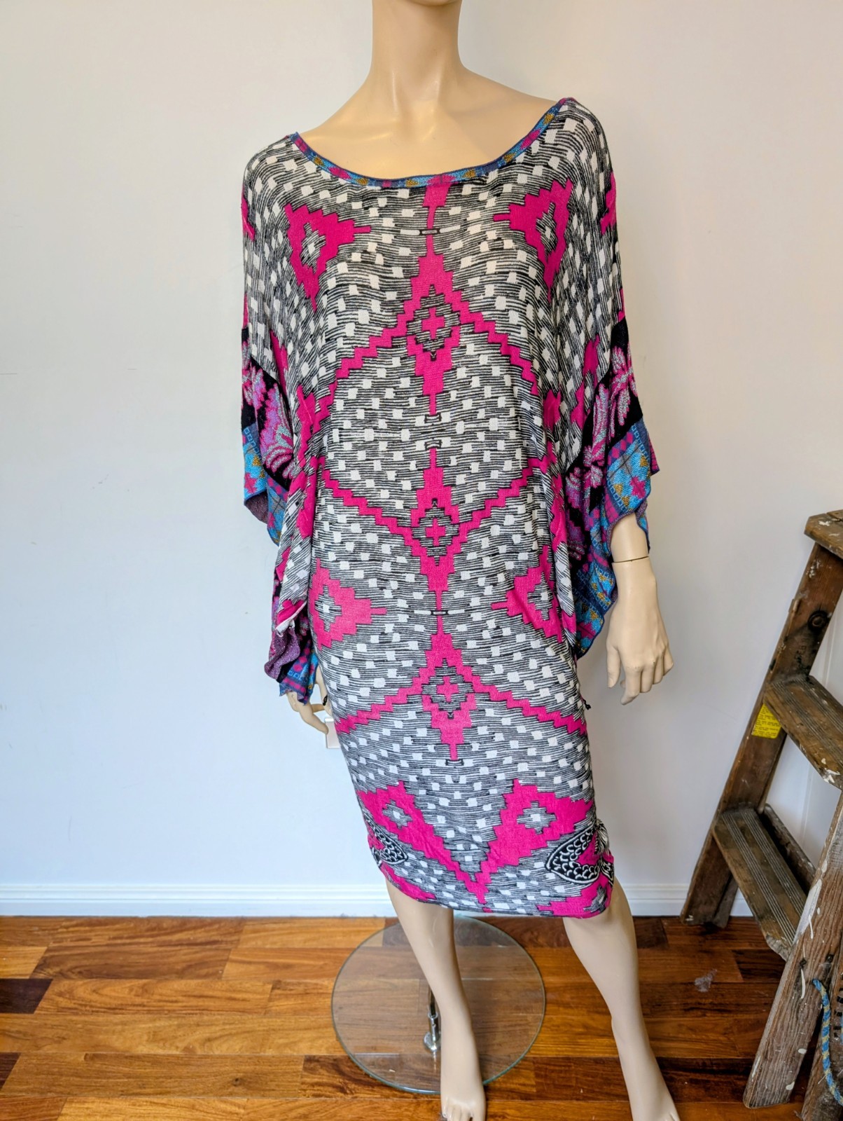 ​VINTAGE Custo Barcelona Graphic Dress M Cyber Geometric Pink Mini Minor Flaw