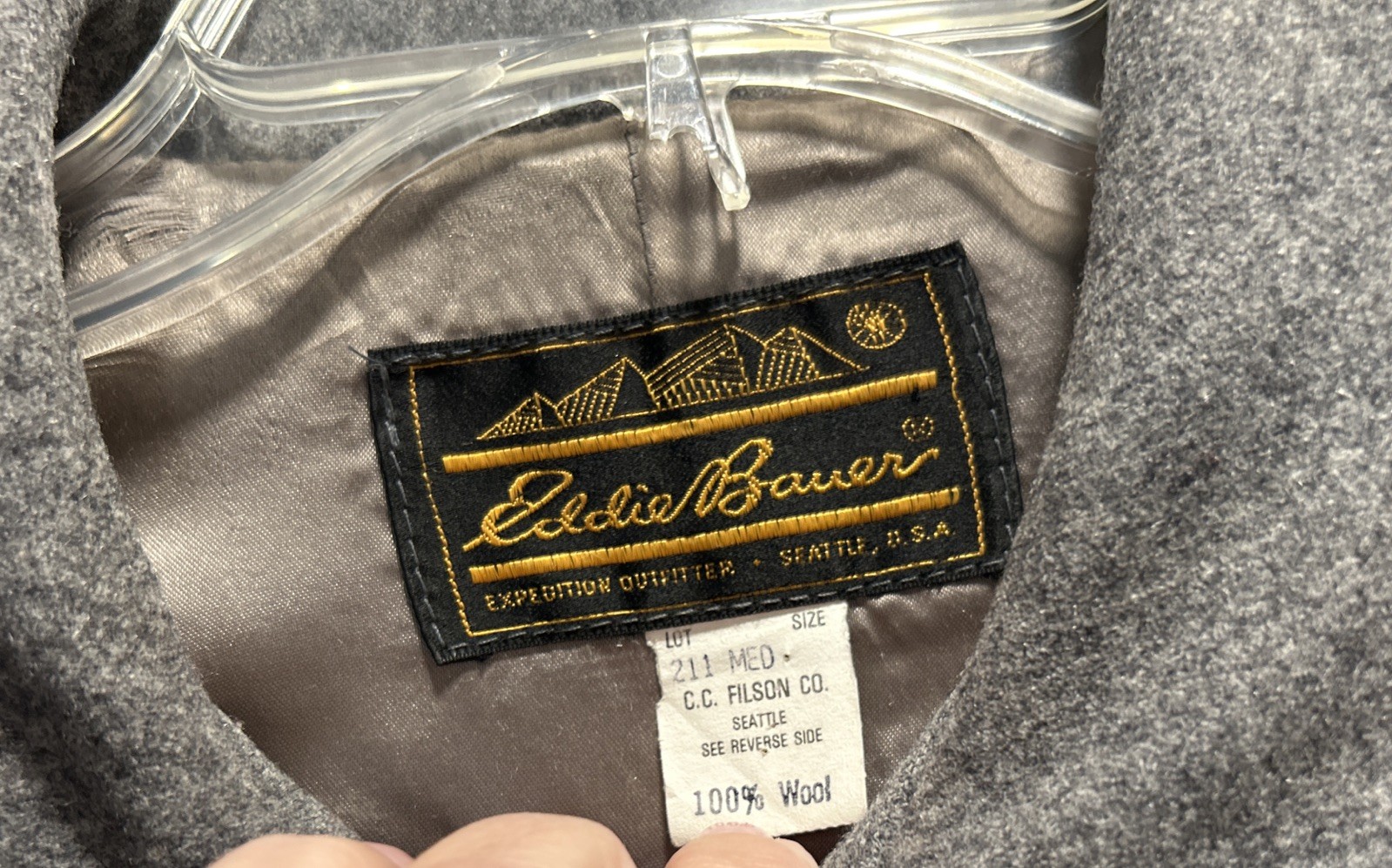 Vintage C.C. Filson Co Eddie Bauer Women’s Cape Size M 100% Virgin Wool – As Is