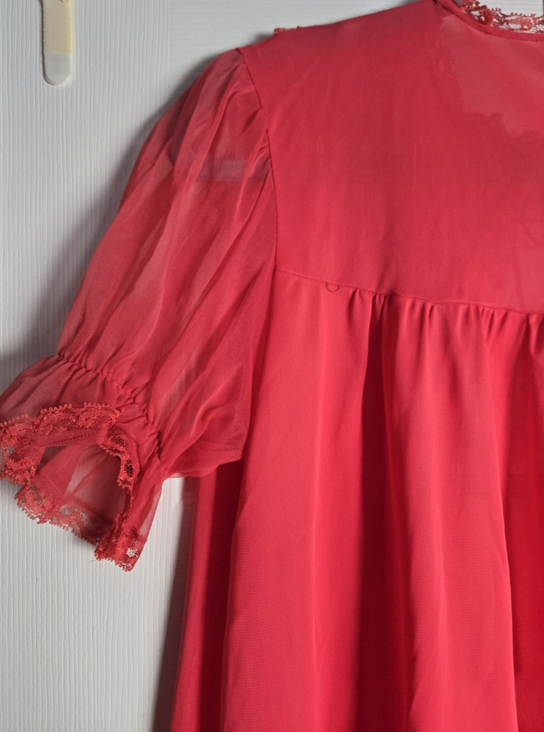 Vintage 1950s Movie Star Sheer Lace Hot Pink Robe With Lace Trim Size Small