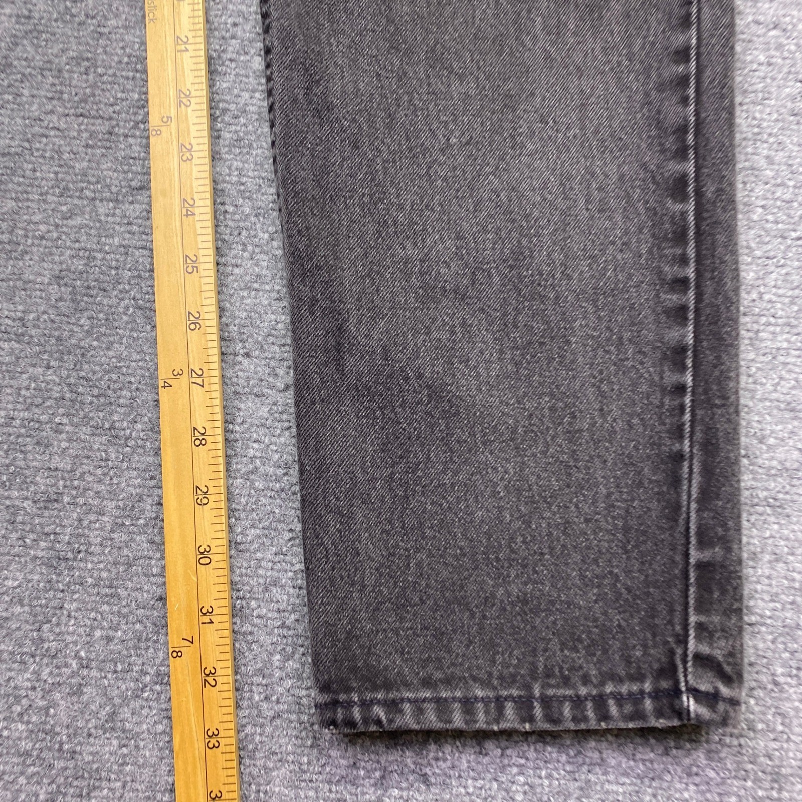 Vintage Levis 560 Loose Fit Straight Leg Black Denim Jeans 11 Long USA 1995