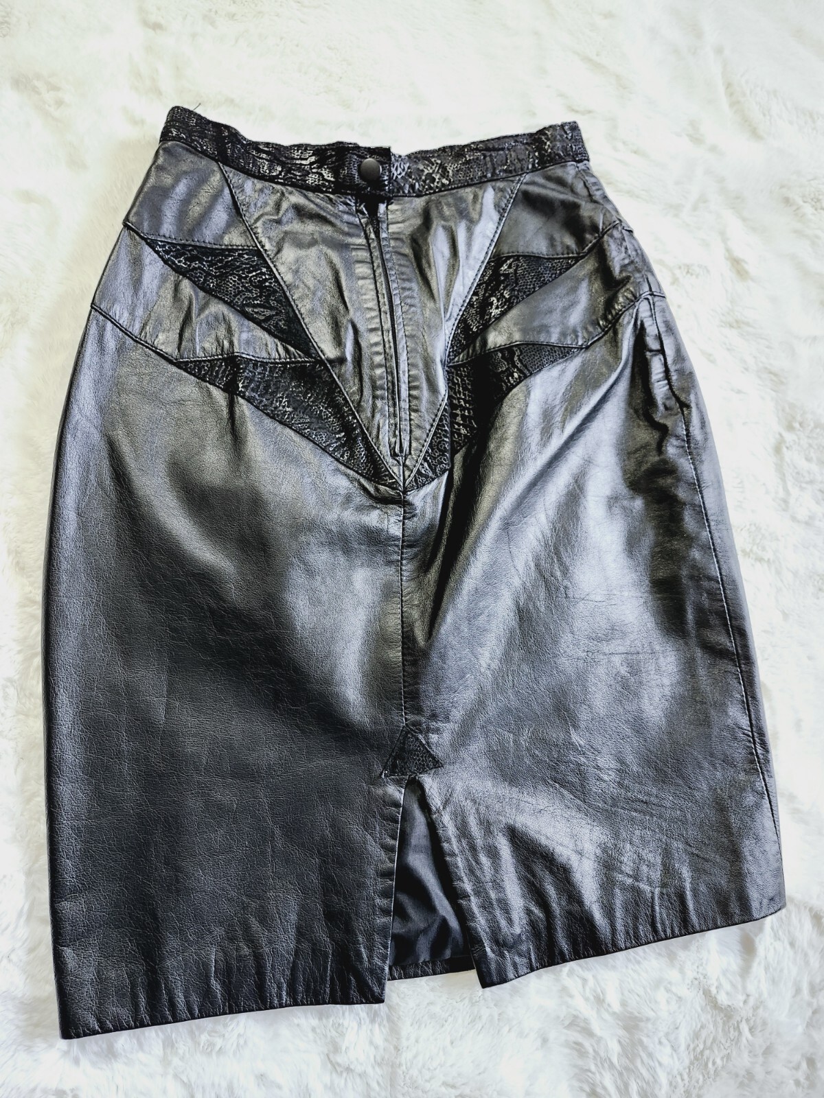 VINTAGE WOMEN’S SIZE 5/6 G-III LEATHER FASHIONS BLACK SKIRT. 80’S