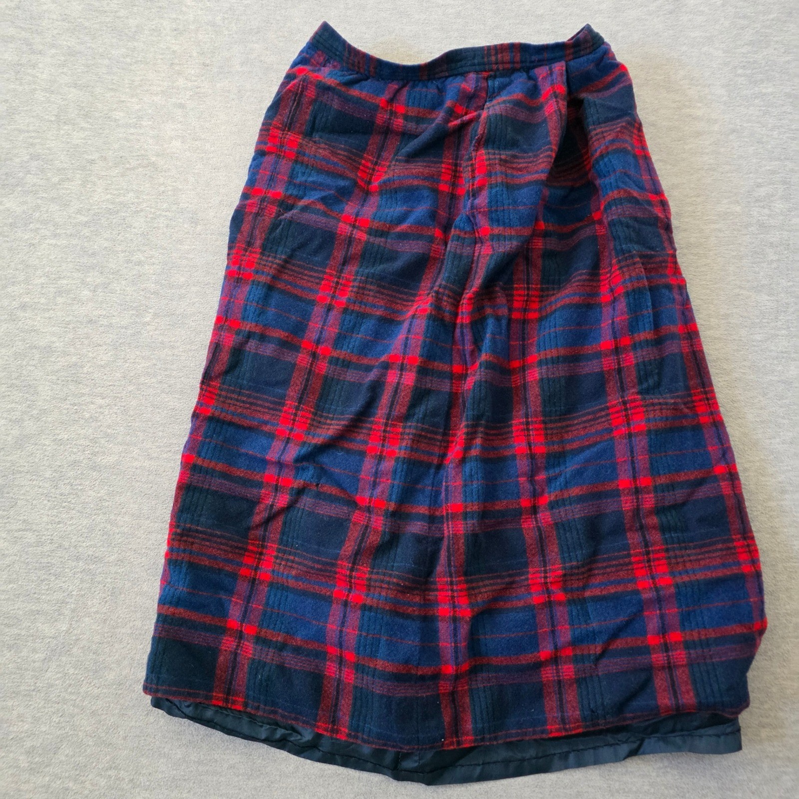 Pendleton Vintage Wool Plaid Midi Skirt Navy Red Green Size 12 Made in USA T528