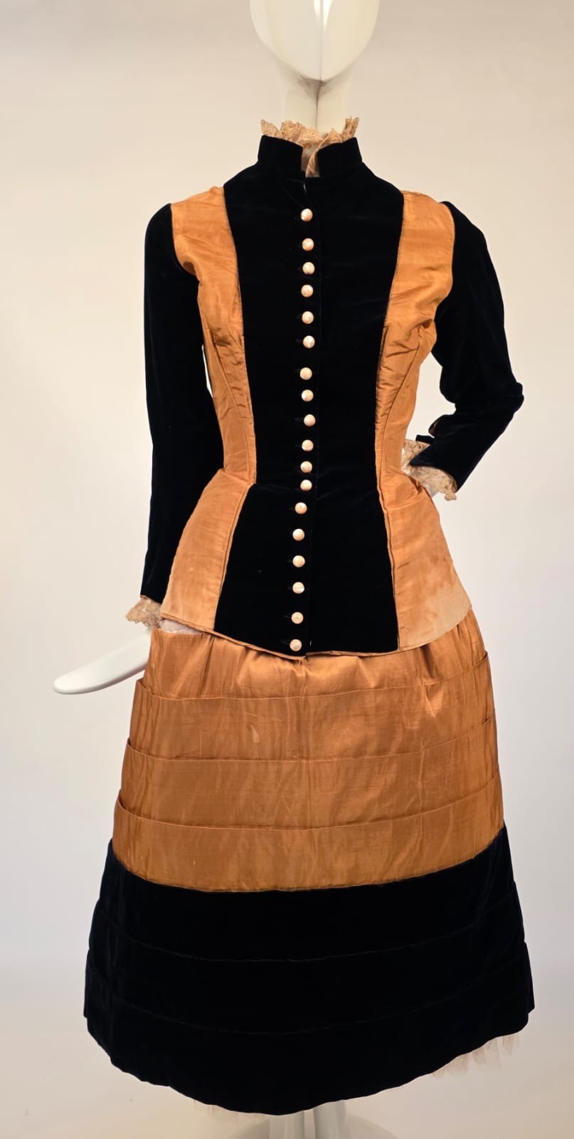 VICTORIAN 1870’S BUTTERSCOTCH SILK + BLACK VELVET WALKING SUIT BUSTLE DRESS