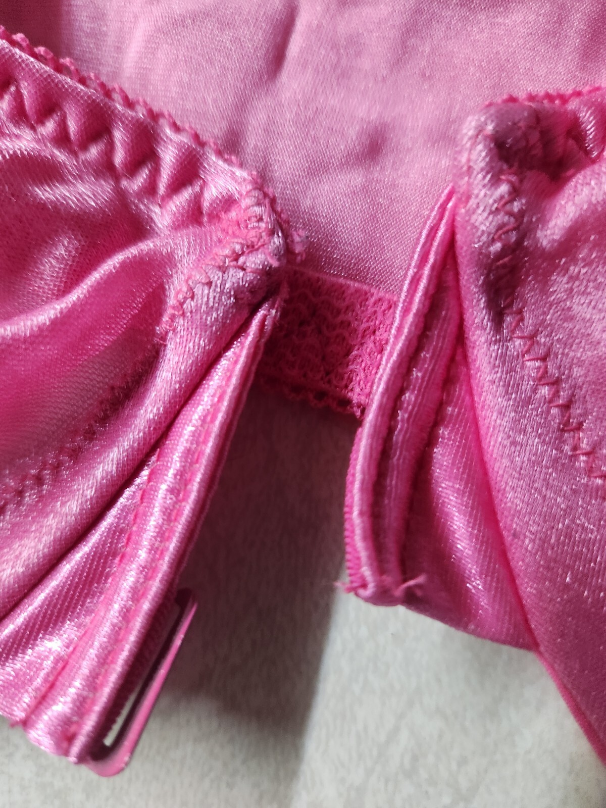 Vintage Satin Sheer Bra Front Closure 40D Pink