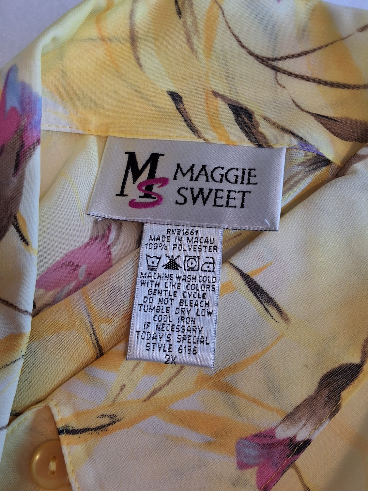 Vintage 1990s 2X Maggie Sweet 2 Piece Blouse With Floral Design. VGVC