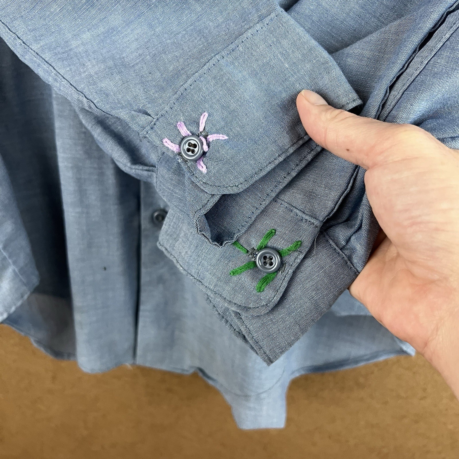 VTG 70s Key Imperial Embroidered Flowers Chambray Work Shirt Boho Hippie L USA