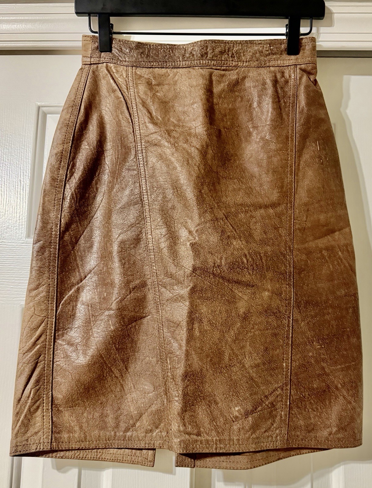 Vintage 1980s Women’s Leather Tarazzia Internationale Skirt