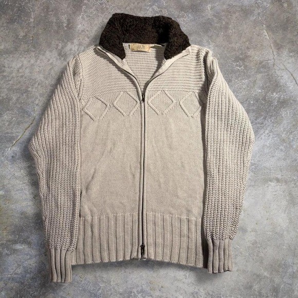 Vintage BKE cream zip up sweater with faux fur collar Size Large