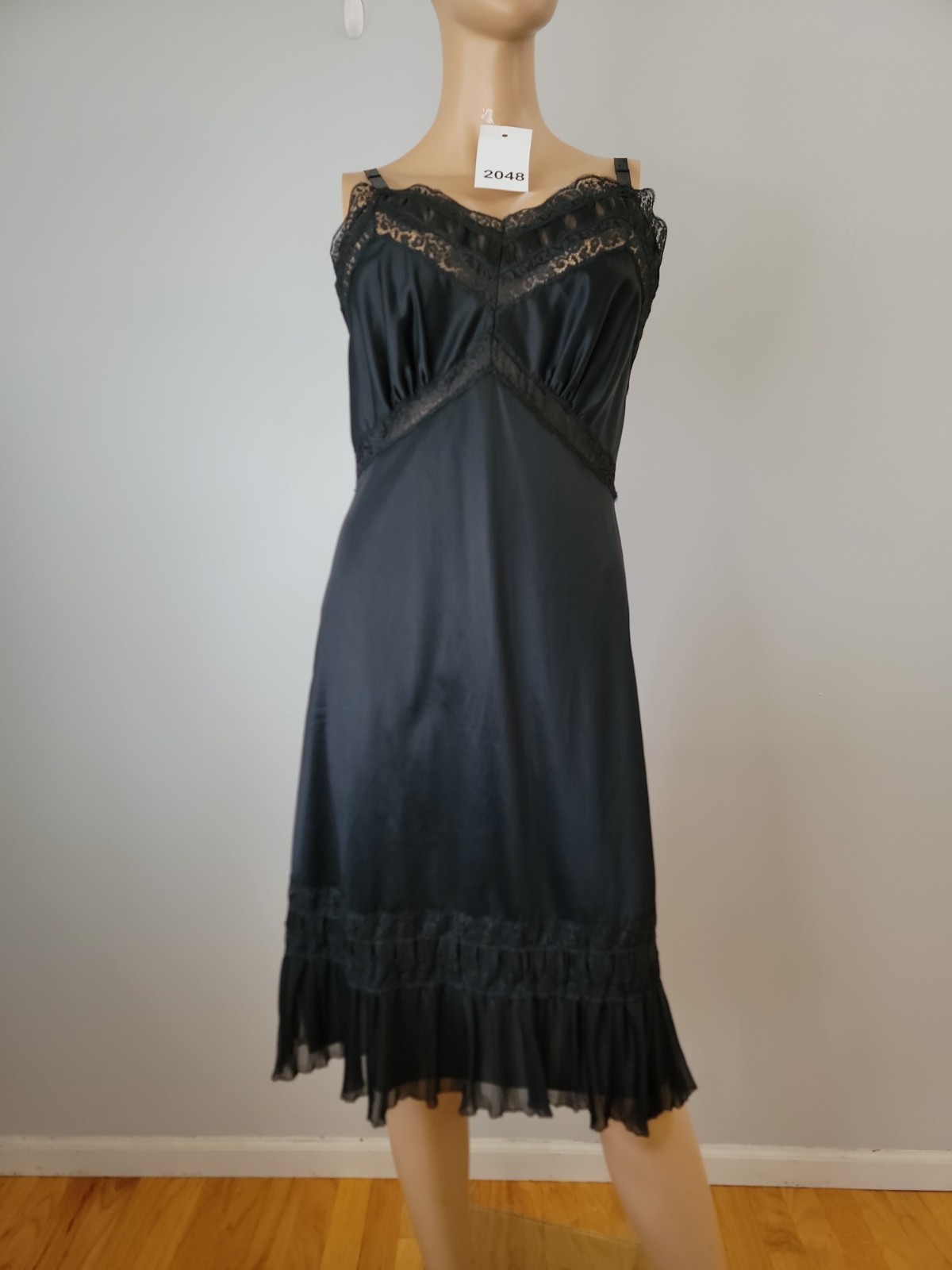 Vintage Sears All Nylon Black Full Slip Pleated/Lace Detail Size 36 Tall