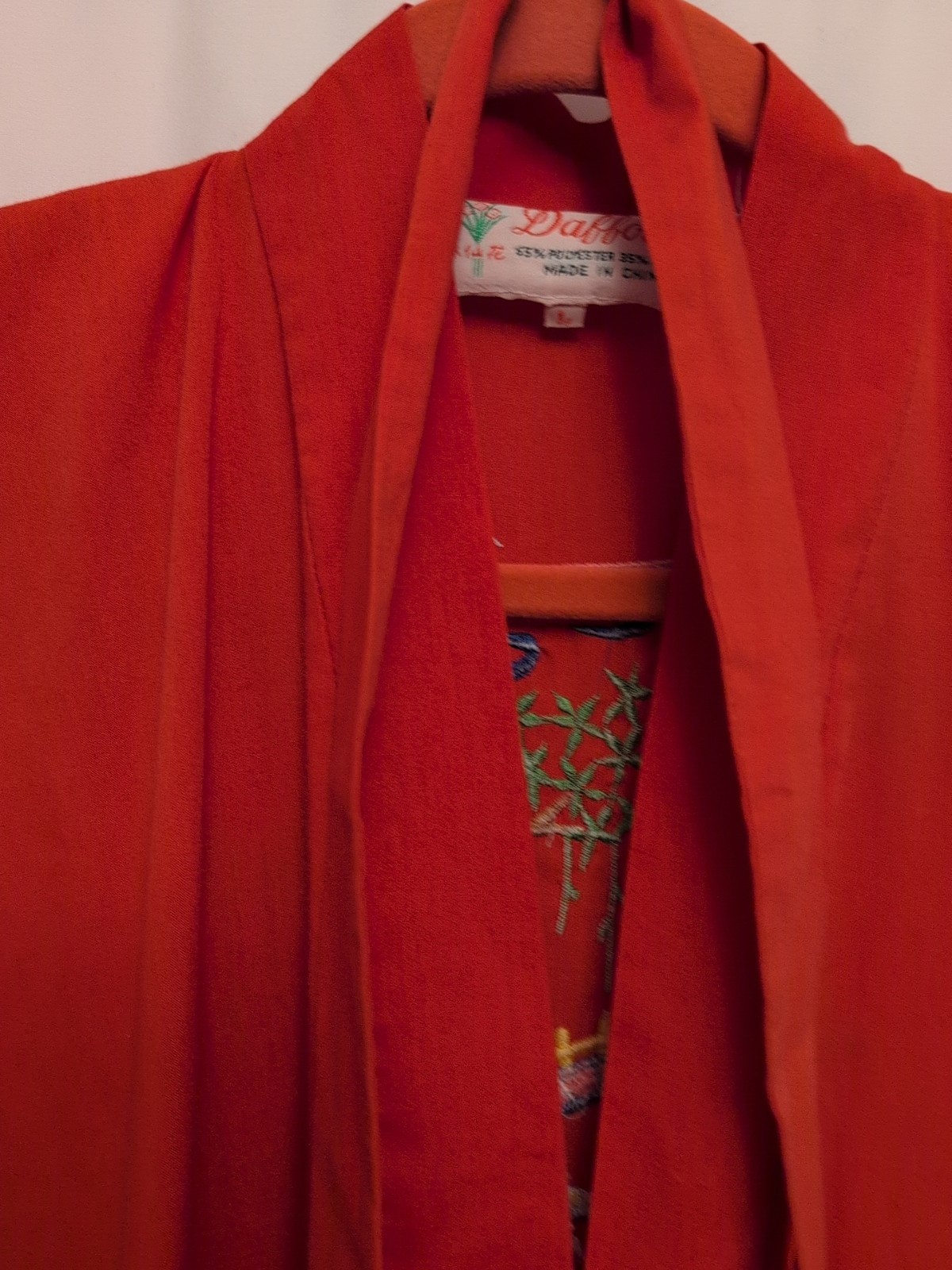 80s womens vtg red L tie robe Daffodil brand china made