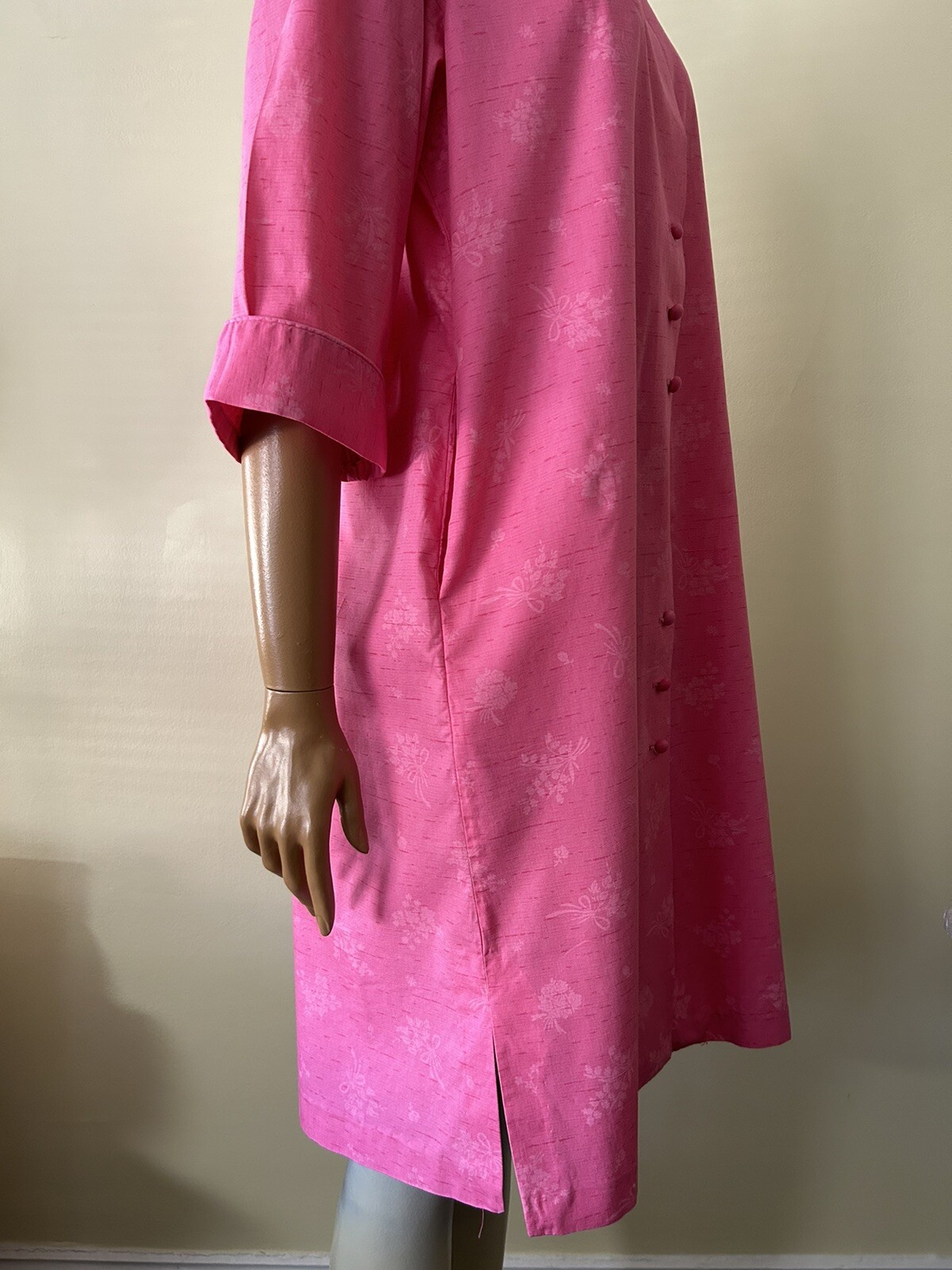 Vintage 1960’s Pink Asian Style House Dress Hostess Gown Floral Cotton/Rayon Med