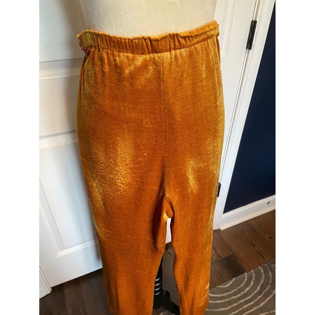 Vintage Golden Velvet Two-Piece Set with Embellished Beaded Collar 60s 70s