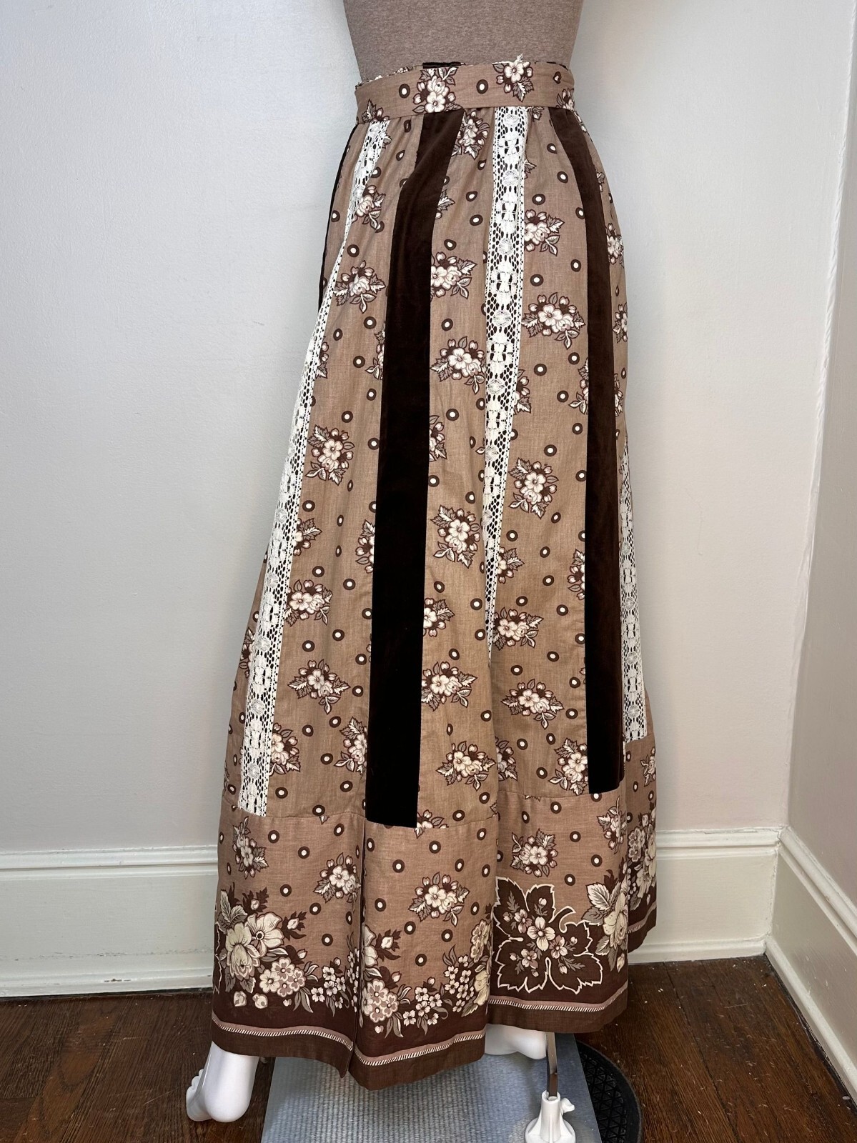 Vtg 1970s Mocha Brown Floral Lace Brown Velvet Patchwork Maxi Skirt 70s Mr Hank