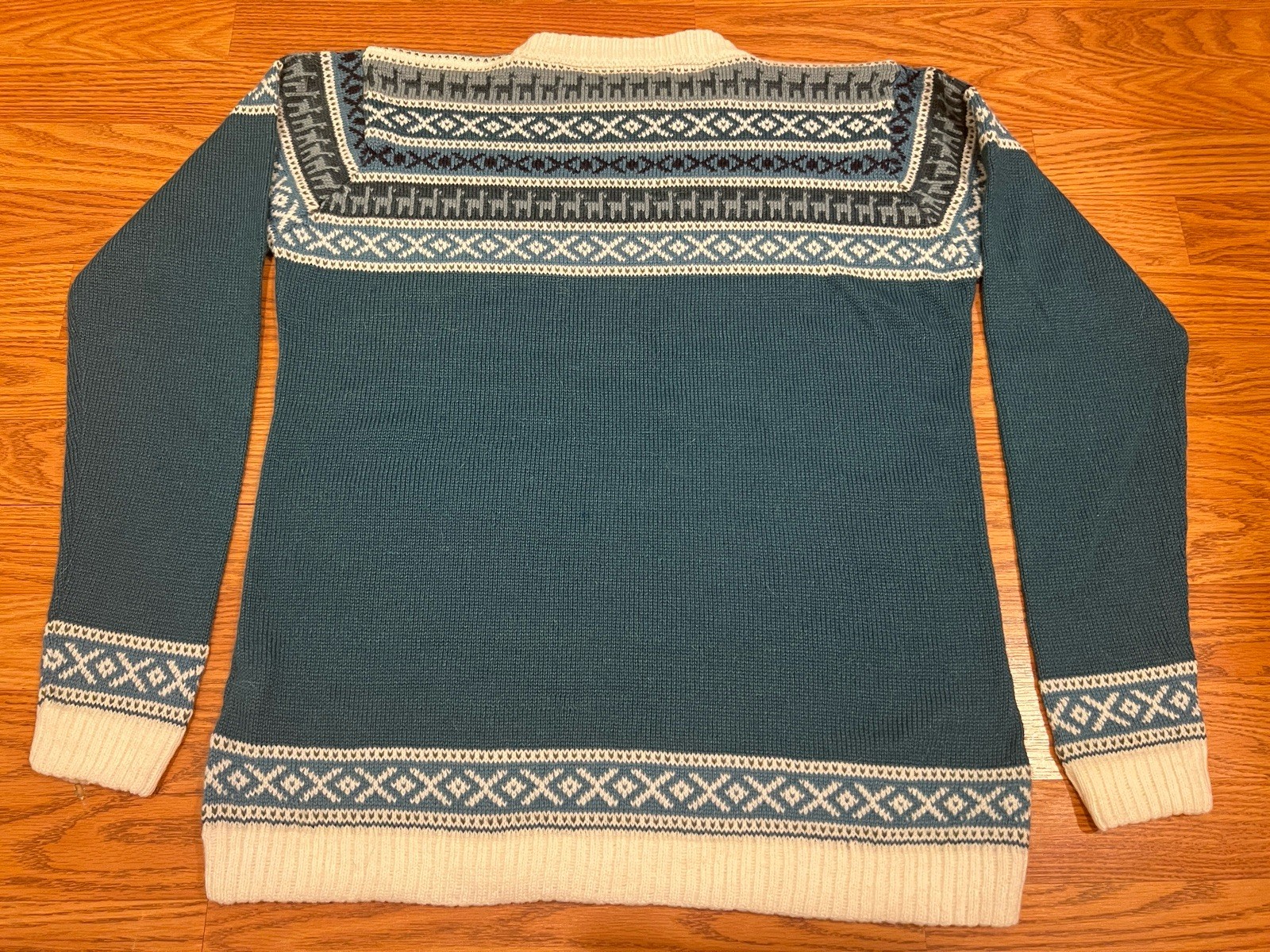 Vintage Alpaca Pullover Sweater – Made in Peru – Size L – Unisex