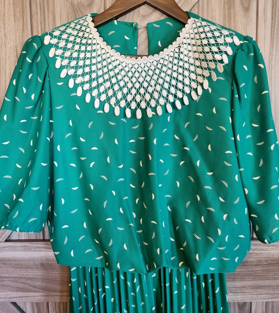 KR of NY VTG 80’s Women Kelly Green 3/4 Sleeve Blouson Pleated Bottom Dress 9/10