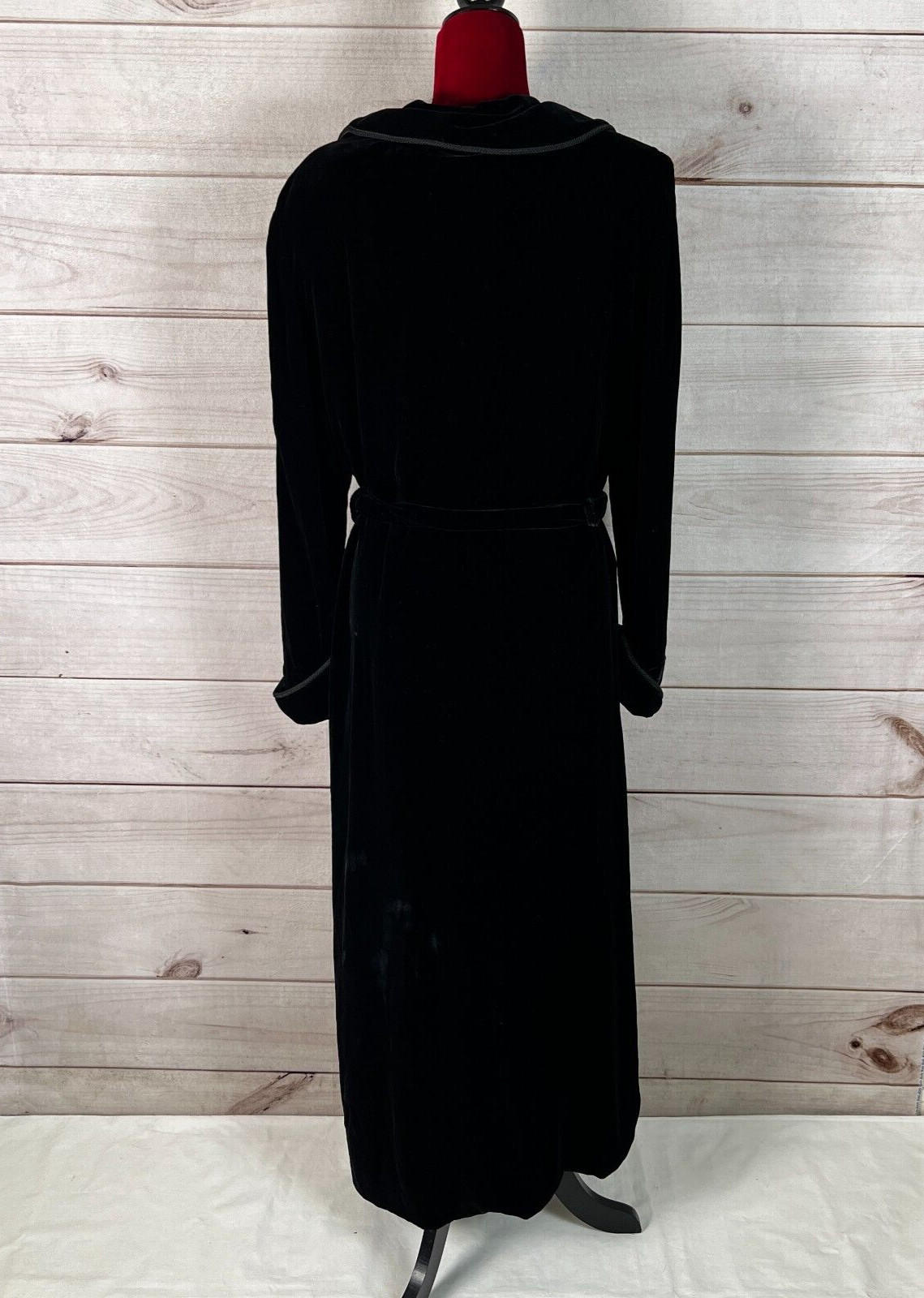 Vintage Georgette Trabolsi Neiman Marcus Womens Robe Medium Black Velvet Belted