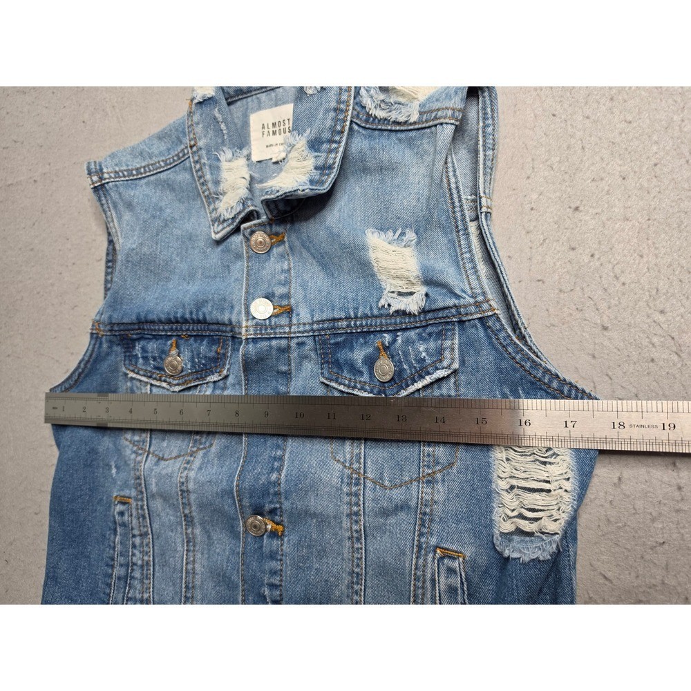 Almost Famous Trucker Vest Women’s M Blue Denim Cotton Distressed Button Front
