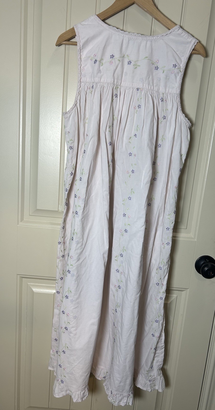 Vintage Adonna LightPink Flowers Ruffle trim Nightgown Size L 100% Cotton Gown