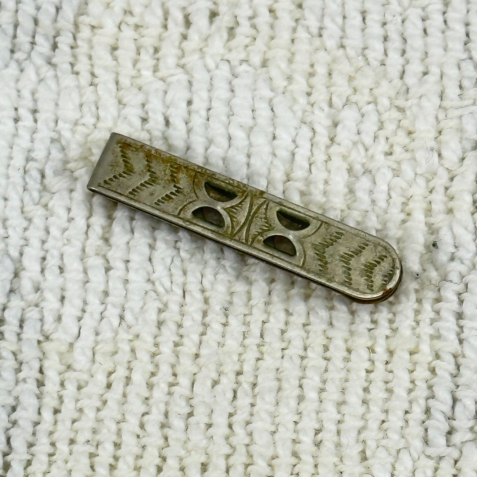 Vintage Wilsnap Ornate Tiny Silver Tone Lingerie Clasp Fascinatingly Functional