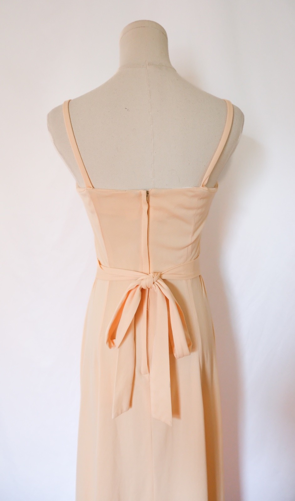 Vintage 70s Nude Peach Strappy Maxi Prom Dress Gown Ruched Bust Tie Waist XS/S