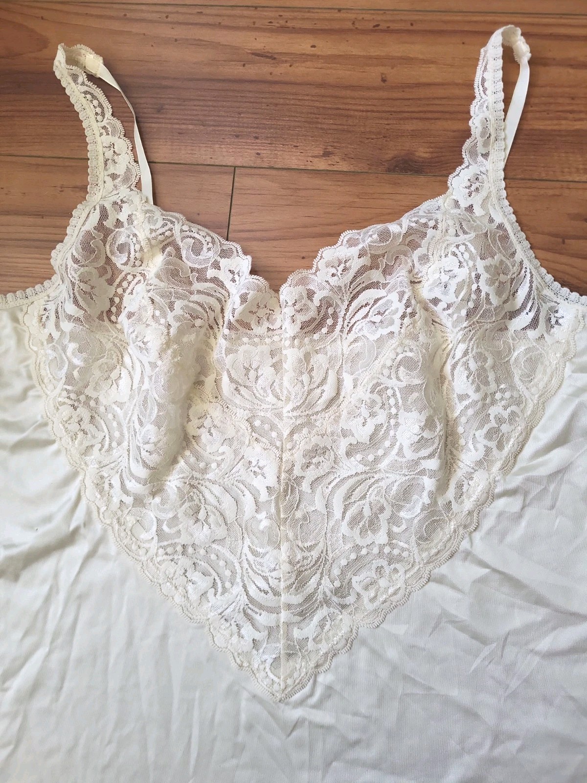 Vintage Vanity Fair Lace Front Camisole, Size 42. Ivory Nylon