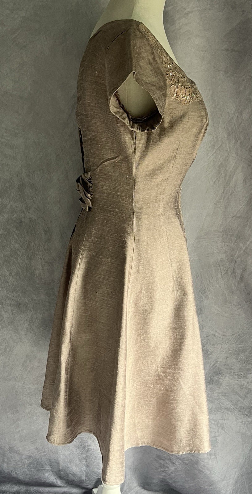 Vintage 1950s Mauve Pink Shantung Raw Silk Fit & Flare Skirt Party Dress Lace S