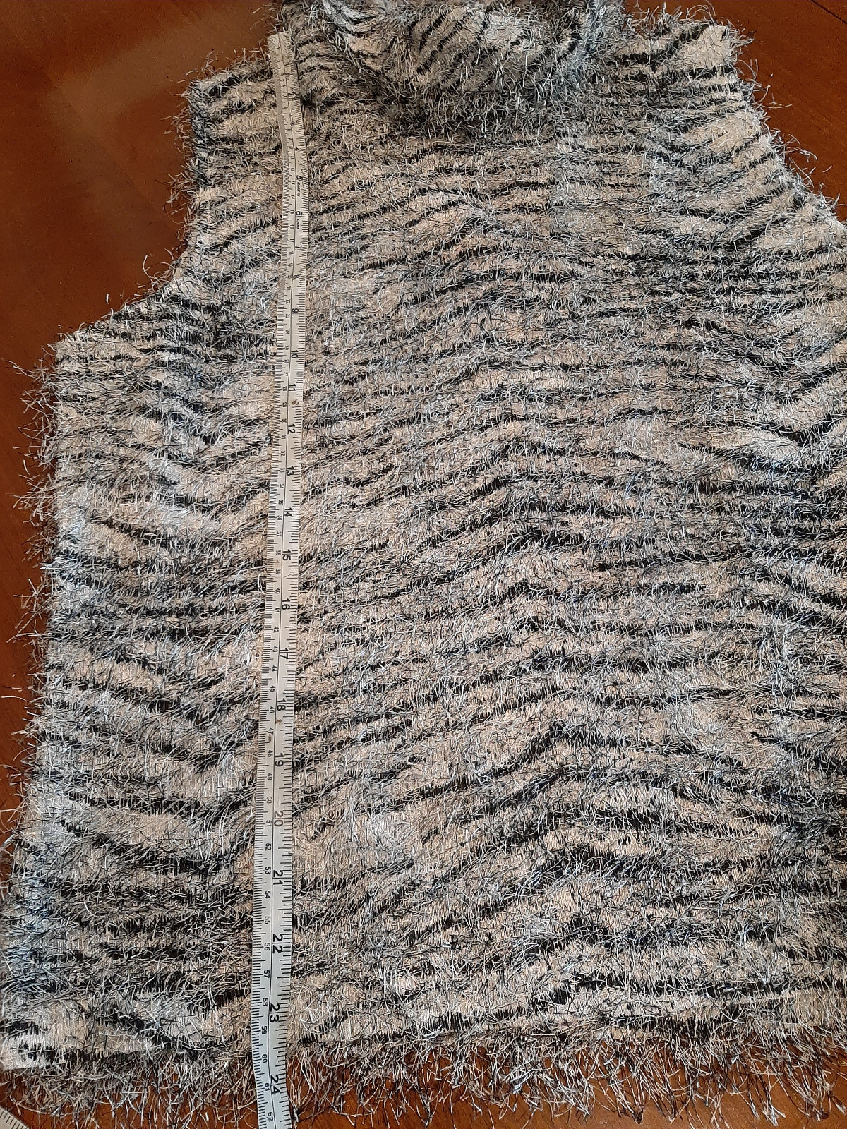 Vintage 80s Vue Point Womens Sleeveless Animal Print Fuzzy Eyelash Yarn Blouse L