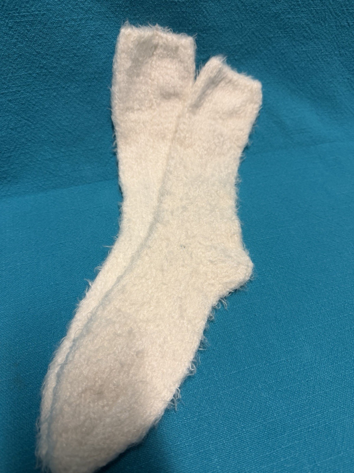 Vintage Ladies Socks Acrylic Crew White 8-11 15.5″ 80’s 90’s NOS Fuzzy.