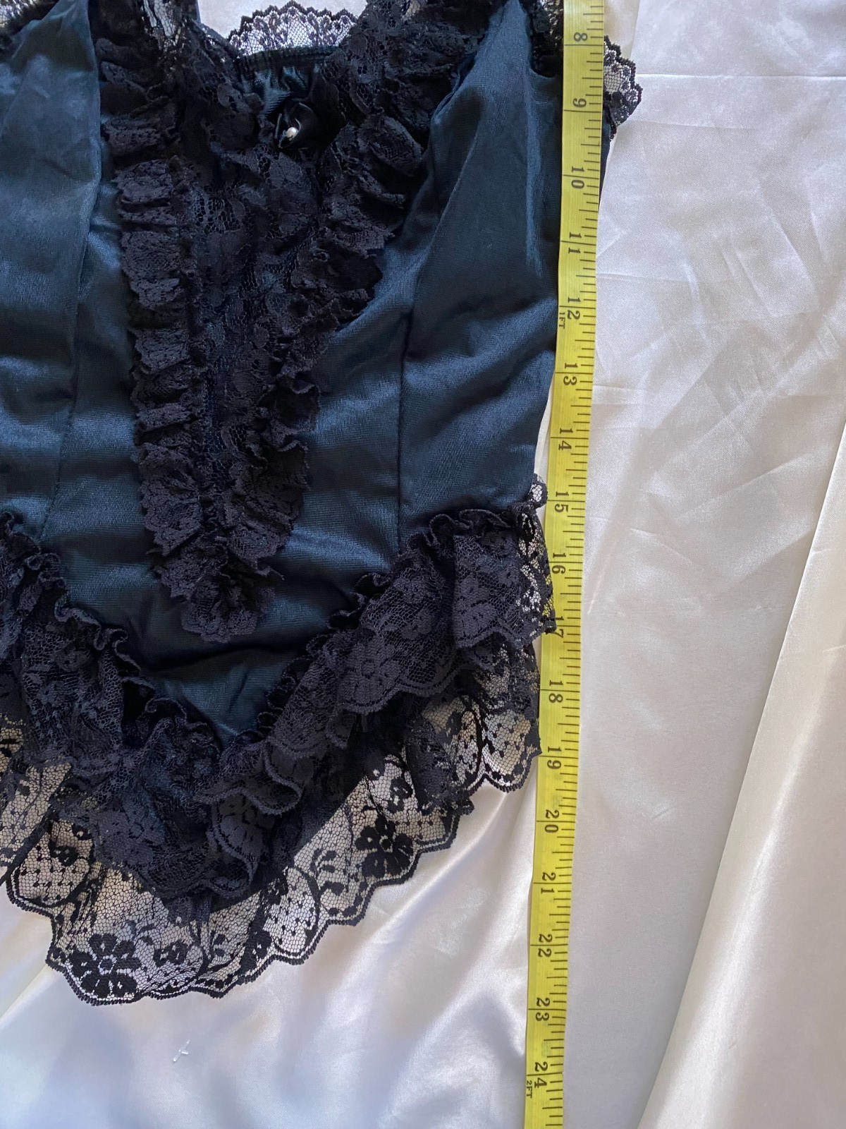 Vintage 1980s Black Lace Ruffle Frilly Sexy Cami XS Romantic