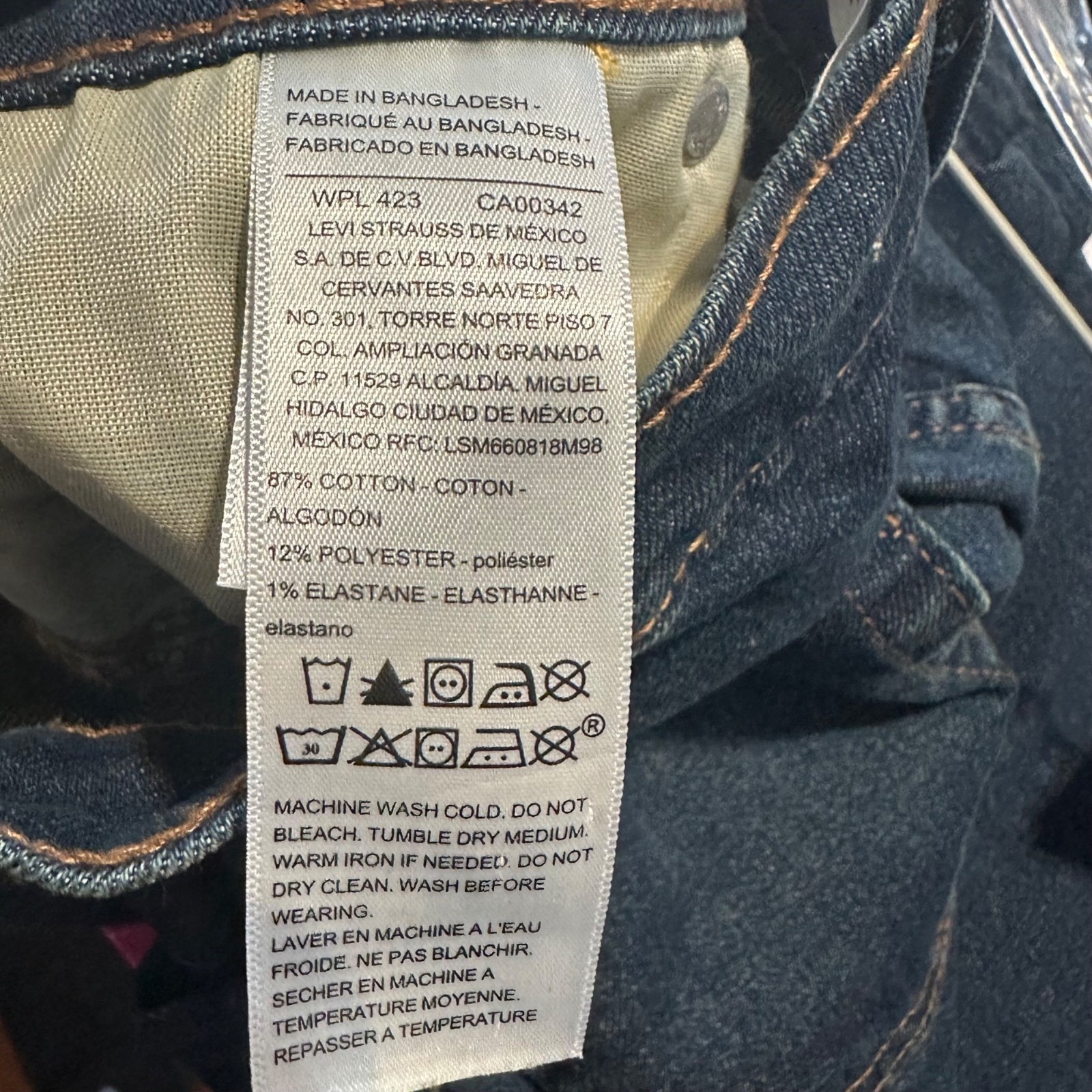 Levis Signature Womens Jeans Size 6 Vintage High Rise Straight Dark Wash Denim