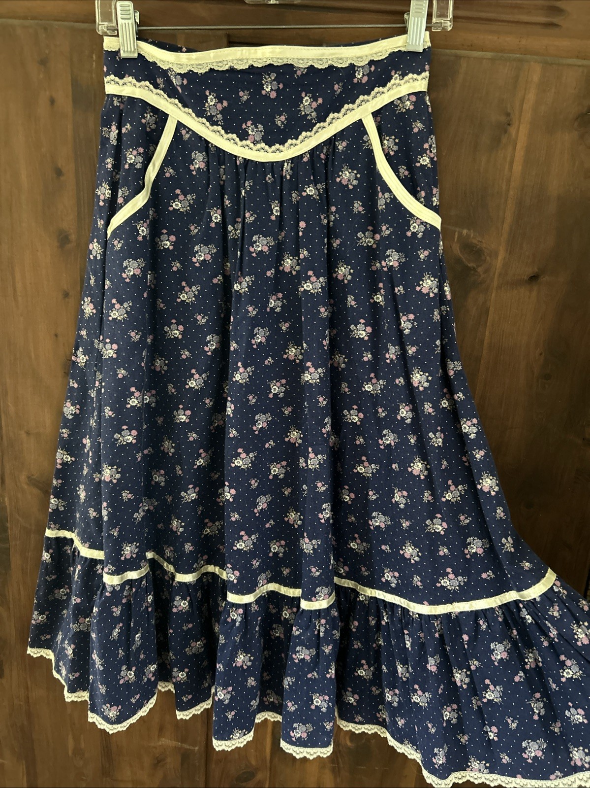 Vintage 70s Jessica’s Gunnies San Francisco Floral Prairie Tiered Skirt Waist 26