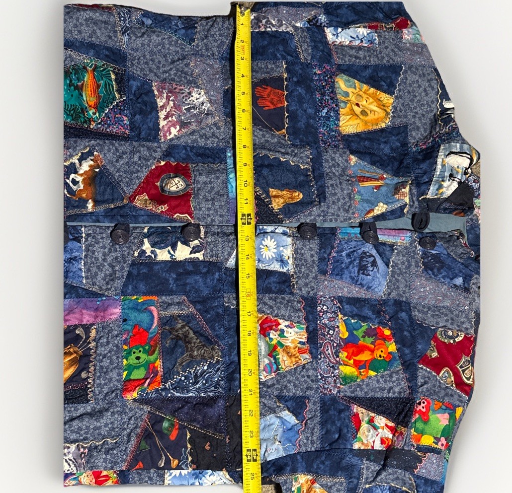 Vintage patchwork quilted coat, Bohemian/Crazy Quilt Style Pre-owned M/L? Women