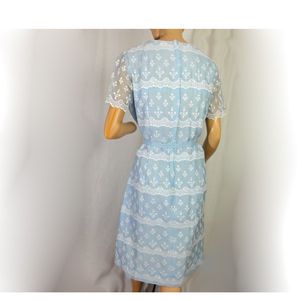 Vintage 1950s Baby Blue Garden Party Dress Lacy Floral Embroidery Summer Sheath