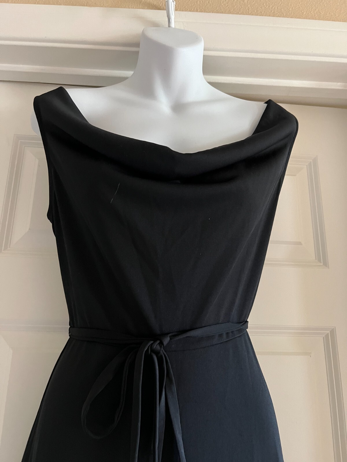 EXPRESS BLACK SLEEVELESS SIMPLE ELEGANT DRESS COWL NECK SZ 9/10 GORGEOS NEW