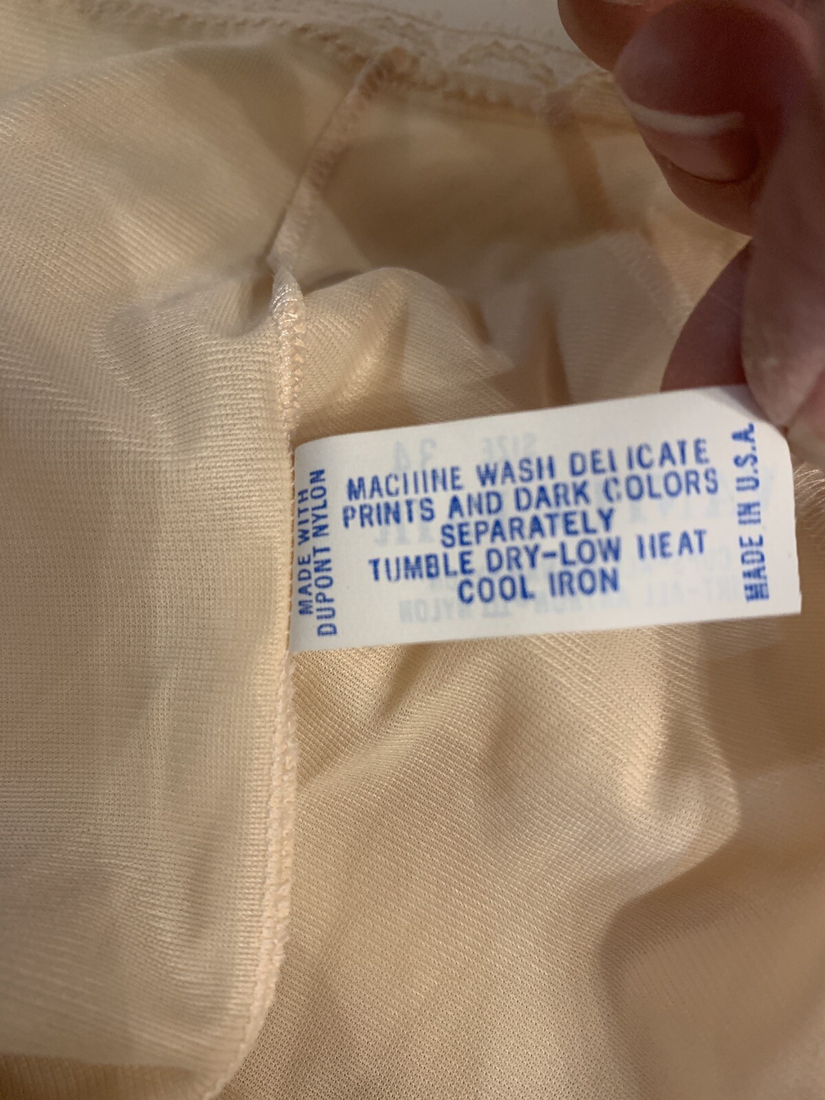 1980’s Vanity Fair Tricot Nylon Nude Full Slip Siez 34 Made USA New