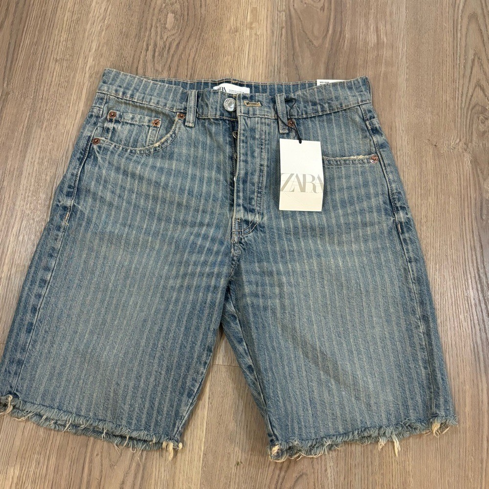 Zara Women’s Mid Rise Bermuda Length Retro Cycling Blue Denim Shorts