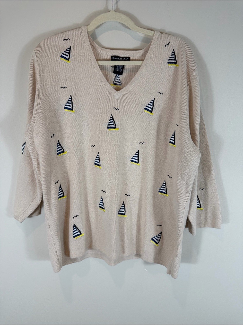 Vintage Alexander Bartlett V-Neck Embroidered Sailboat Sweater in Light Beige 1X