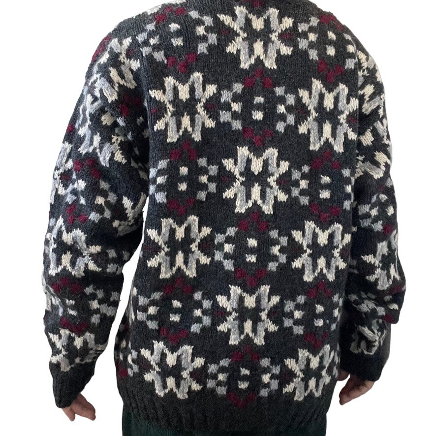Vintage 1990s Embassy Row Hand Knit Snowflake Wool Chunky Overszied Sweater Sz L