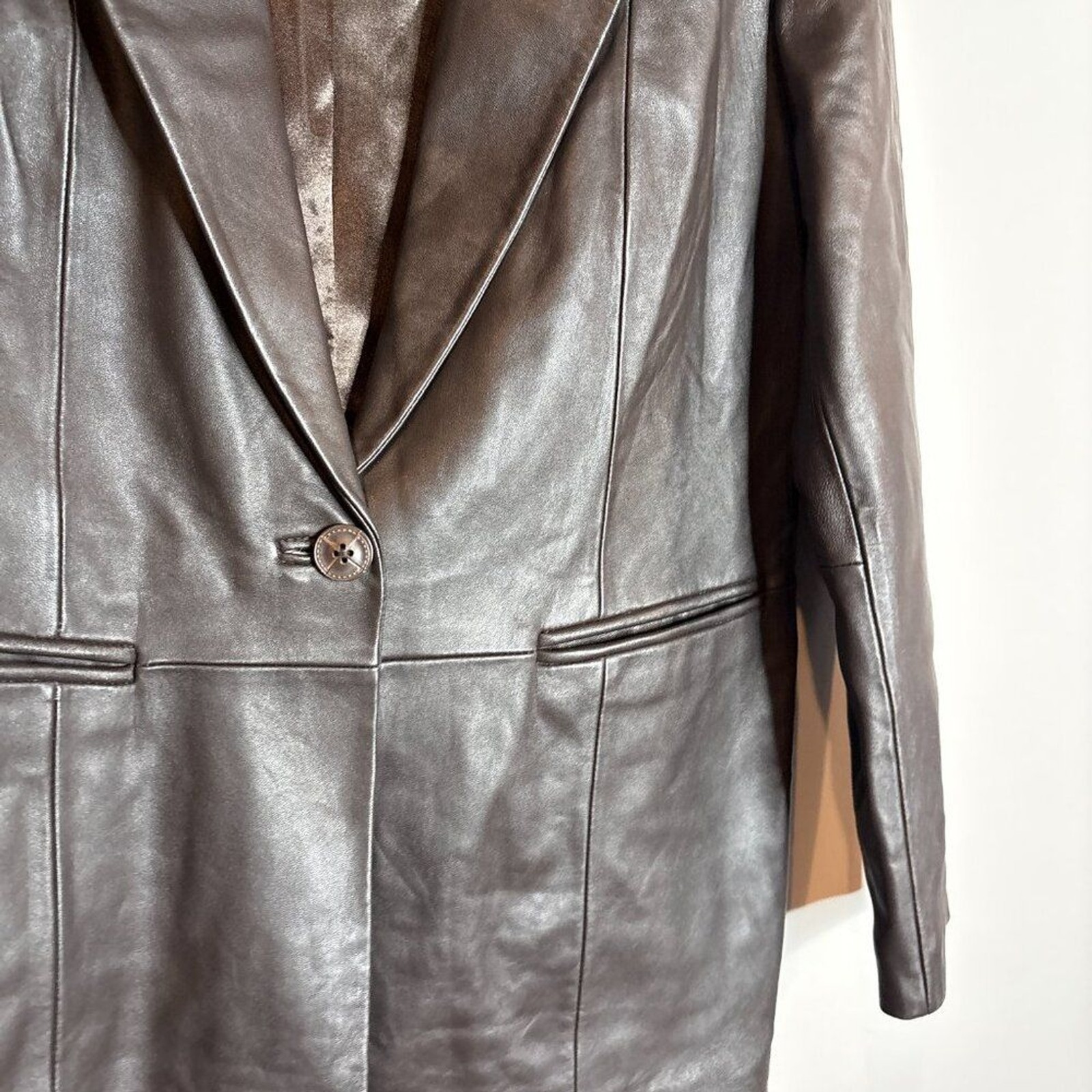 Vtg dark chocolate brown leather jacket