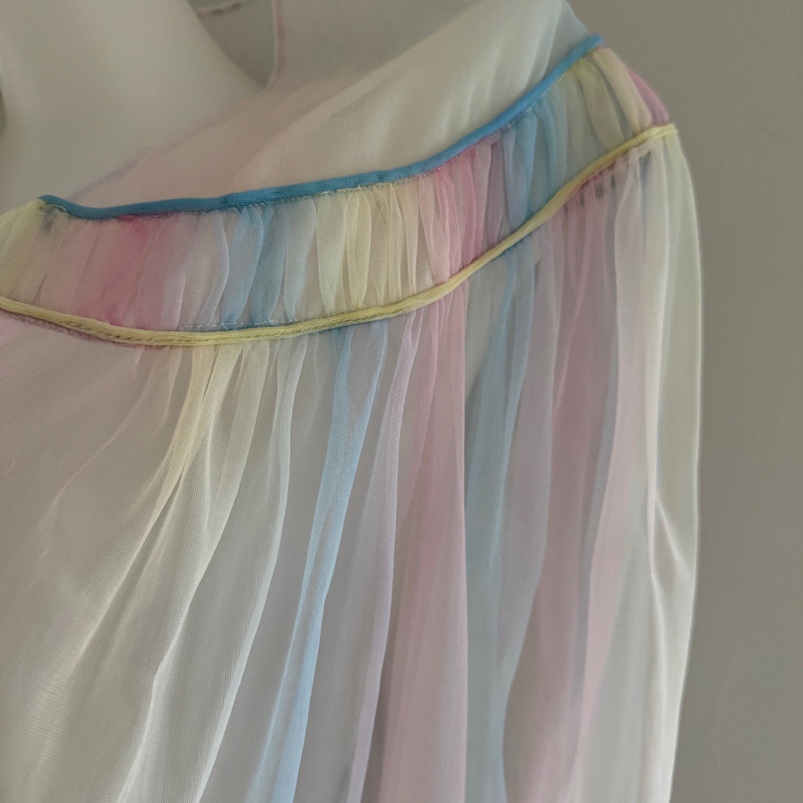 60s vtg DOLSYL Sheer Pastel RAINBOW OMBRE Dressing Gown Chiffon Robe Tent Dress