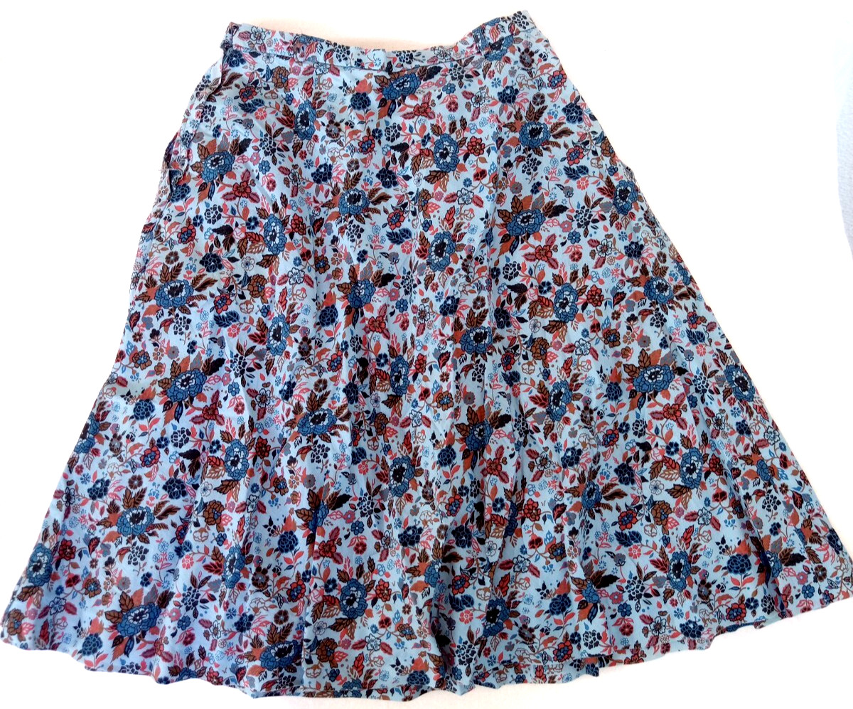 Vintage 1970s Blue Floral Midi Skirt 27” Waist Small Cottage Core Cotton