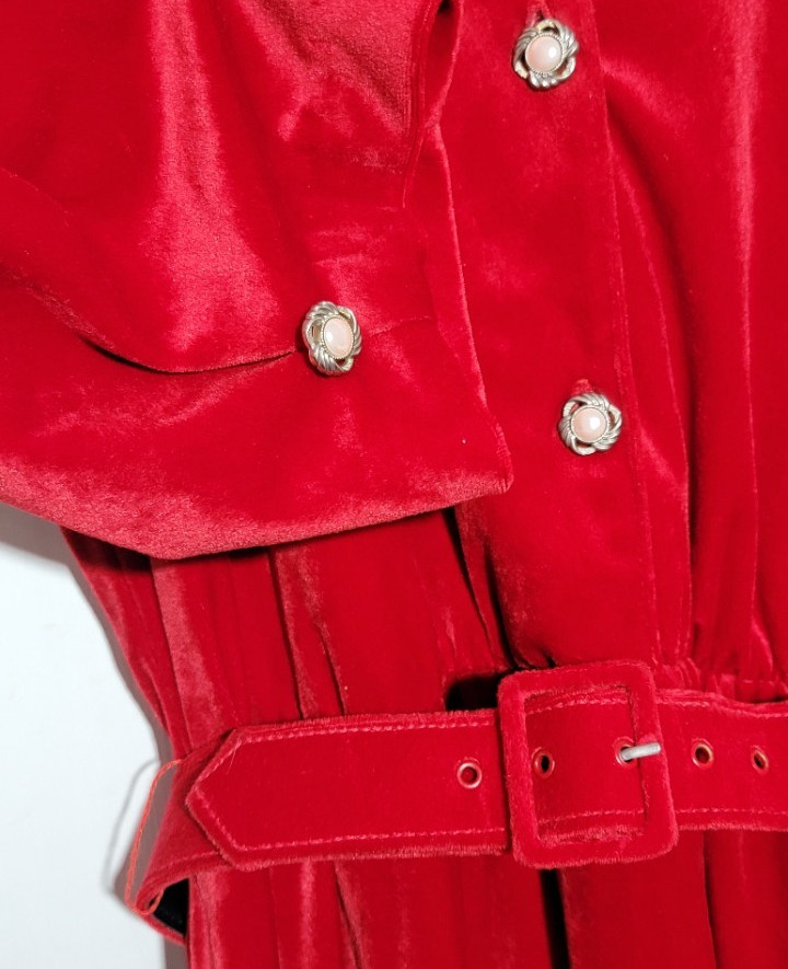 Y2K VTG Red Velour Midi Dress Belted Pockets Scalloped Neck Size 16 Button Front