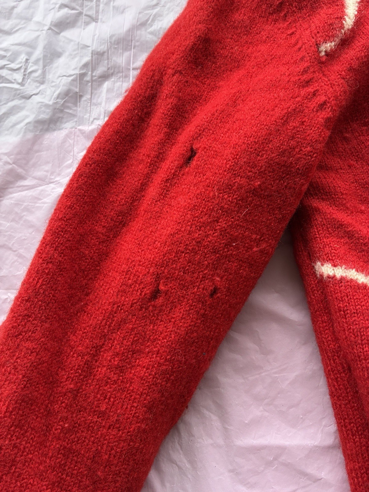 Pringle of Scotland Vintage Sweater Retro Red Wool Knit Crewneck Pullover Sz S