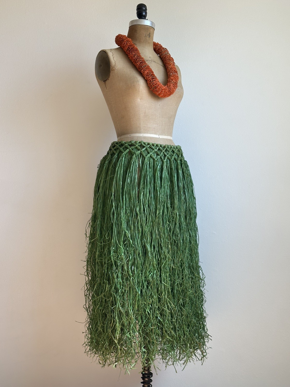 Vintage 1940s 50s Polynesian Hawaiian Performance Skirt Set Burlesque Lei as is