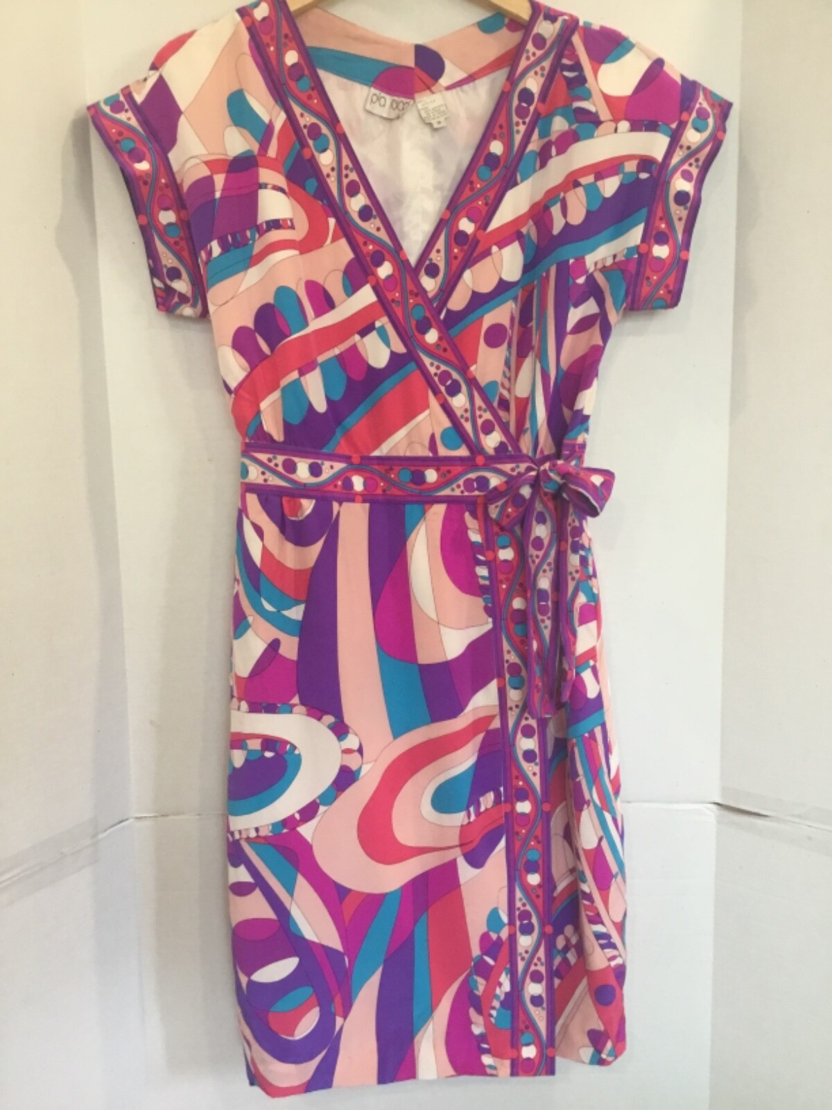 Vintage 1980s PIA RUCCI Wrap Dress 100% Silk Designer Pop Art 8 Purple Peach