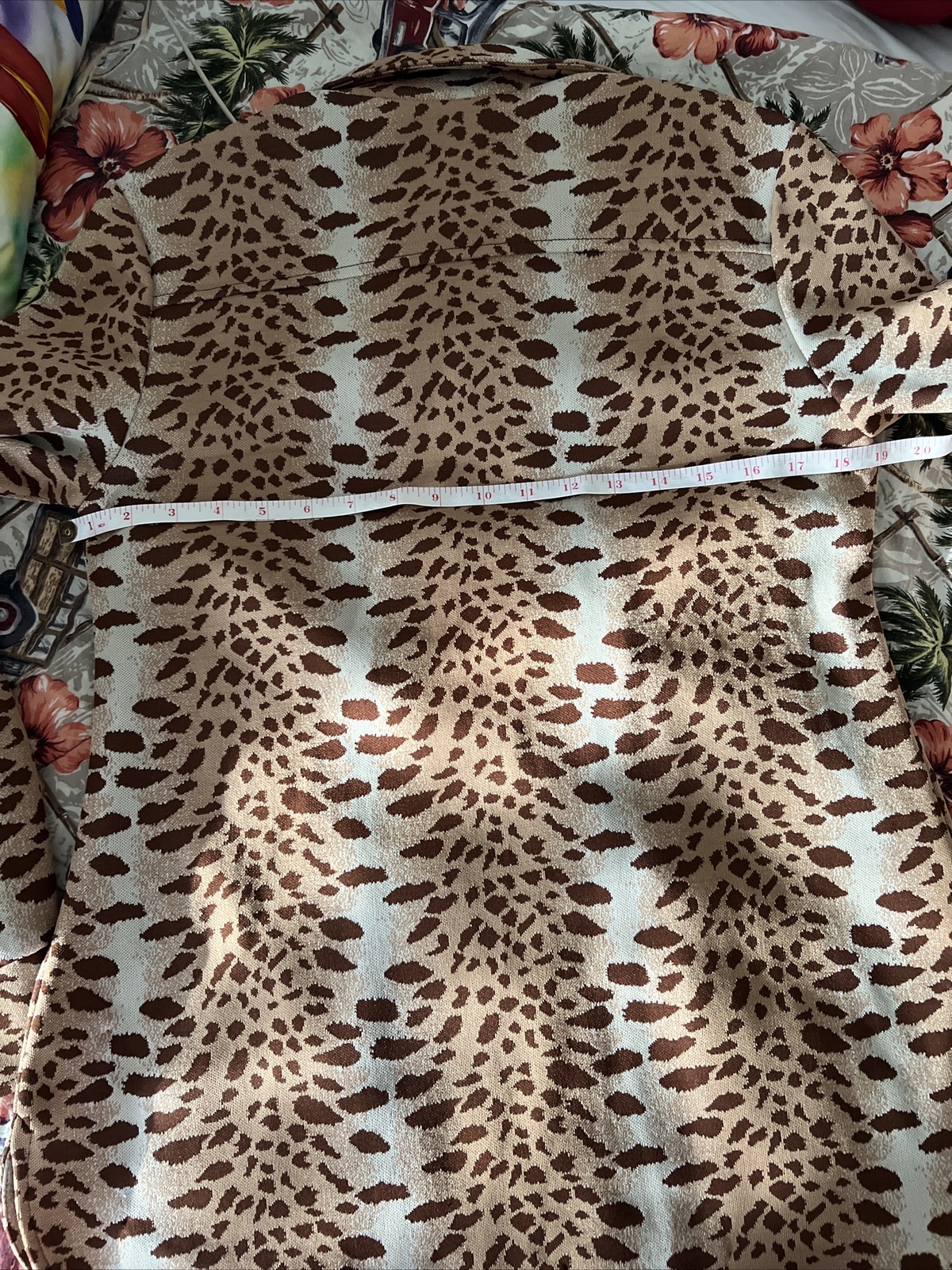 Vintage 1960s Animal Print Knit Top Boutique Brown Cheetah Button Up Sz 14 Sears