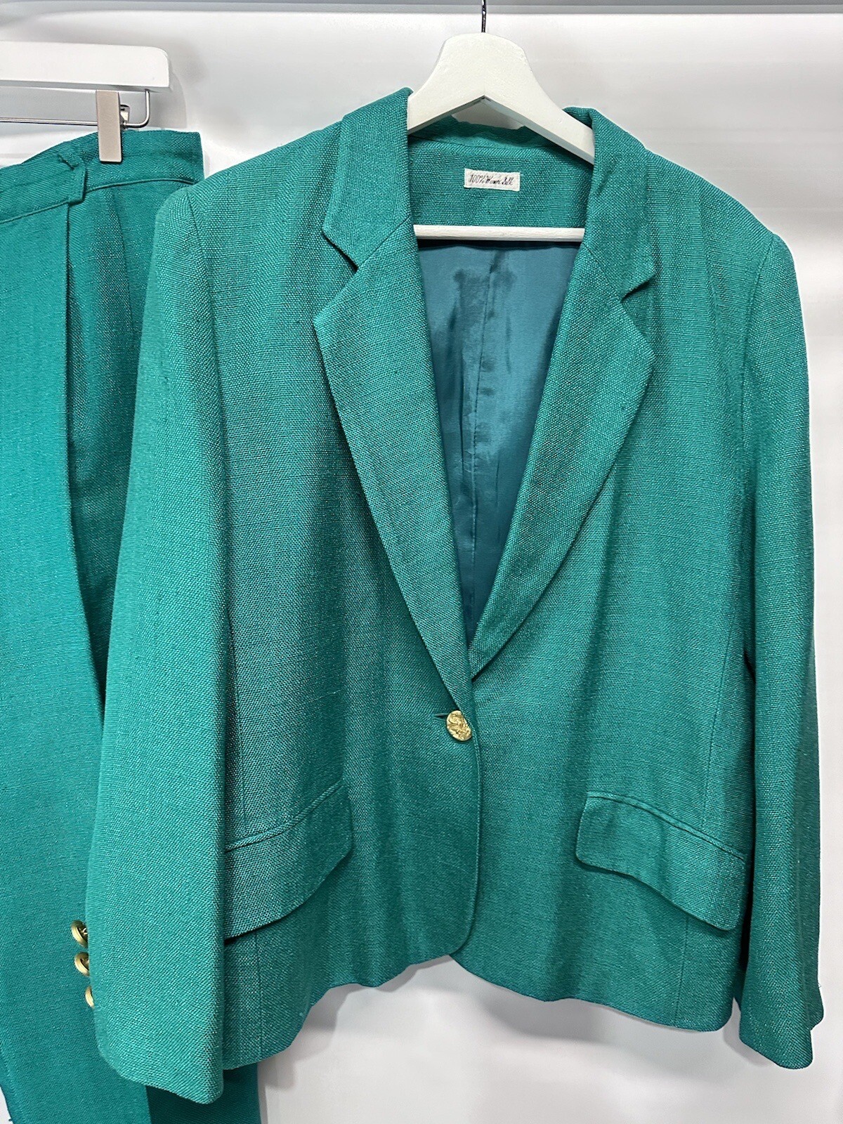 Ann May Vintage 80’sPant Suit 100% Silk Emerald Green Jacket SZ 12 & Pants Sz 14