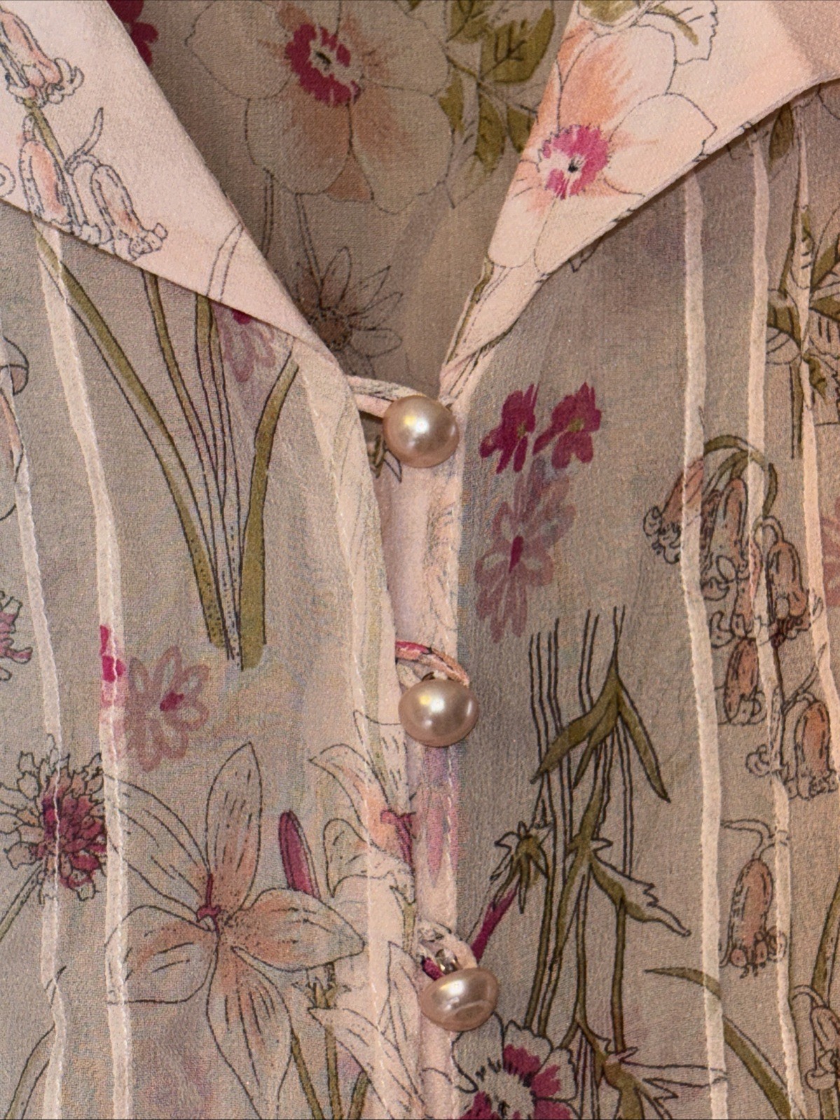 Vintage Silk Sheer Pink & Floral top Sz L Faux Pink Pearl Buttons Cap Sleeve