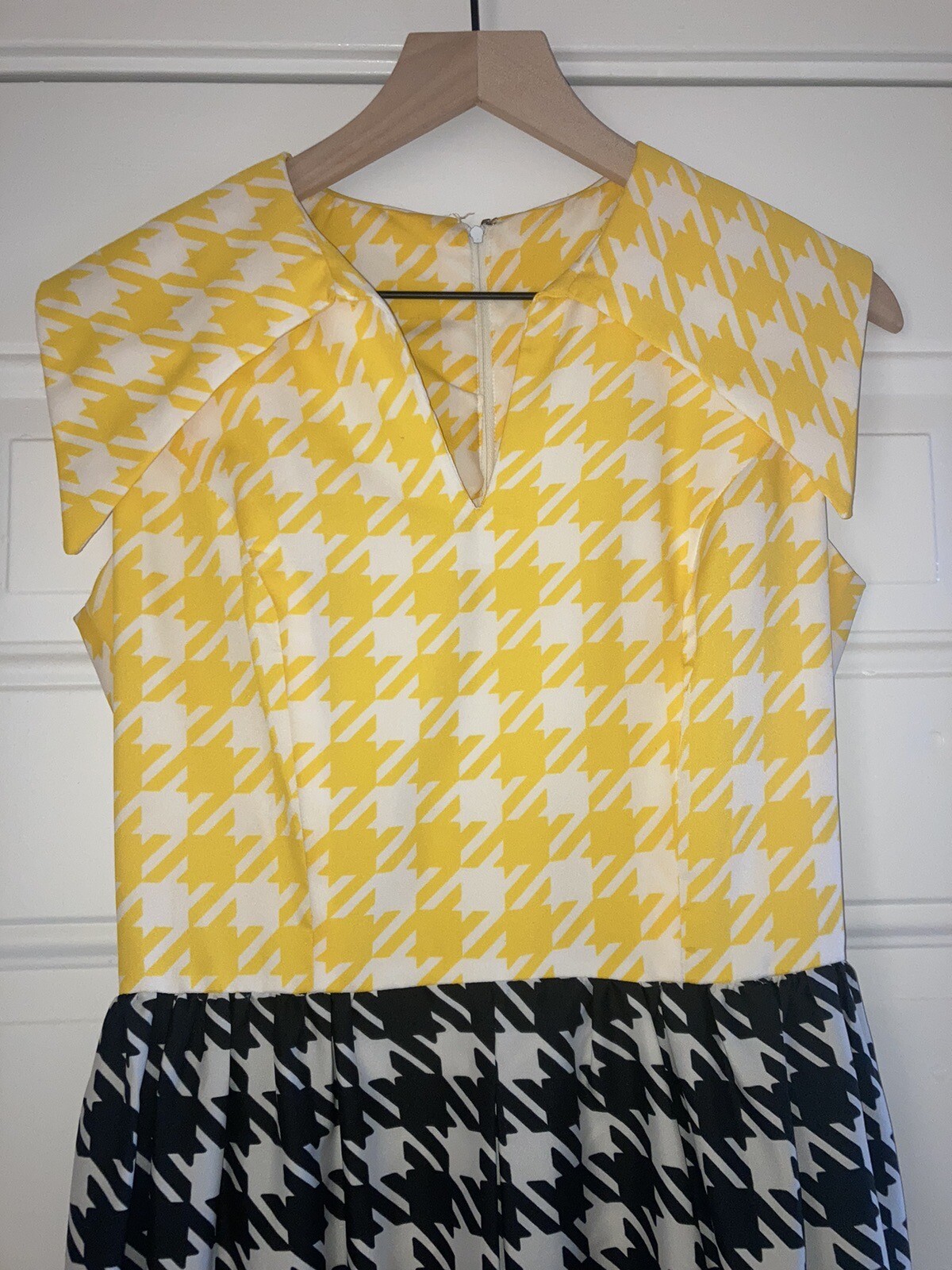 1970s Vintage Houndstooth Julie Miller Maxi Dress Of California (Fits Like sz 4)