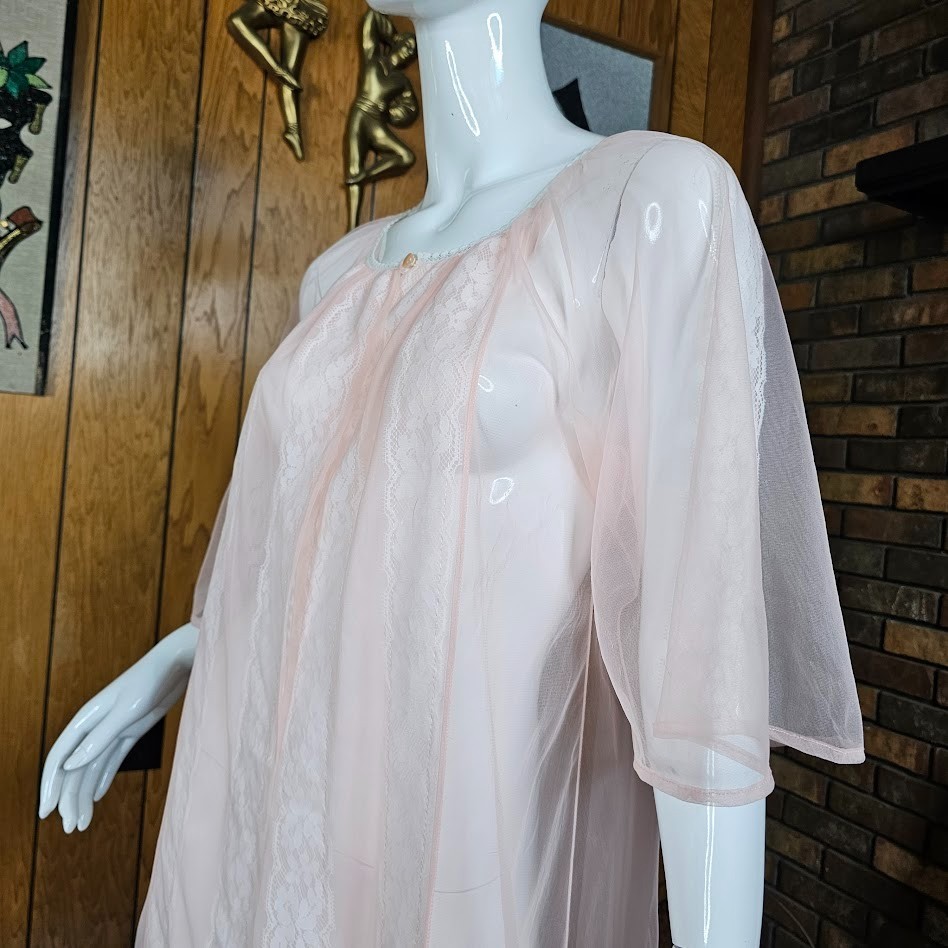Vtg 50s Juicy Peach Cheesecake Pin-Up Sheer Chiffon Lace Peignoir Maxi Robe OSFM